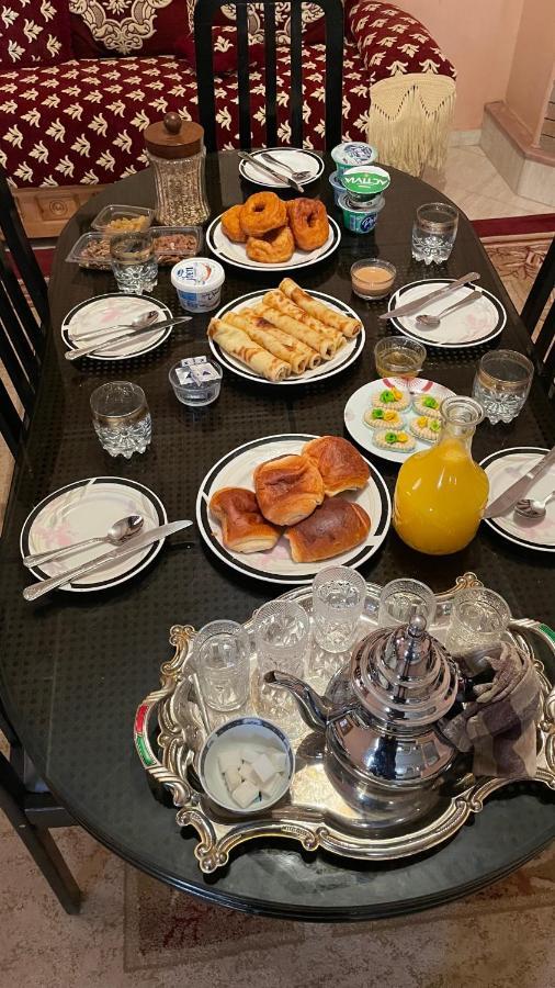 Maison De Ville Agreable Avec Un Patio Marocain Varzazate Kültér fotó